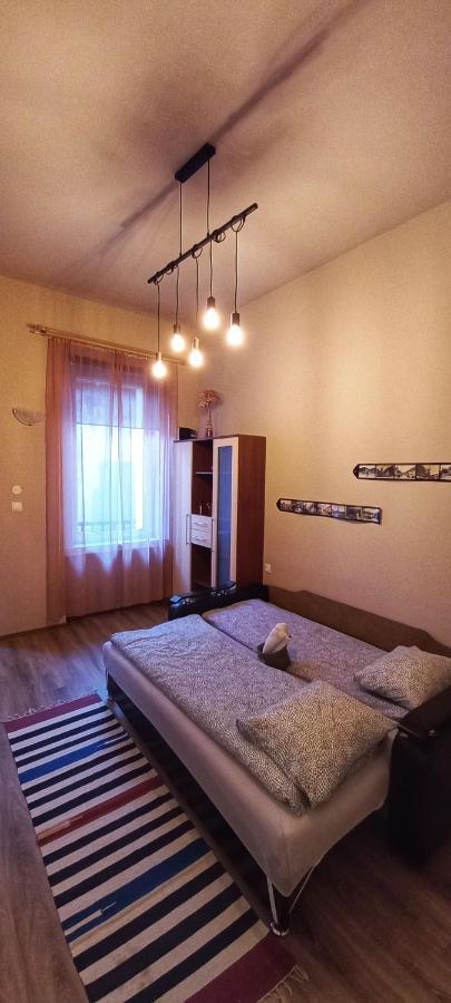 Апартаменти Marge'S Cosy Old Town Nest Брашов Екстер'єр фото
